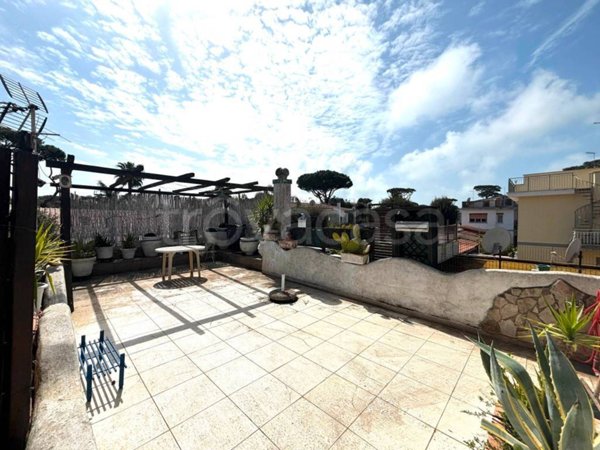 appartamento in vendita a Fiumicino in zona Fregene