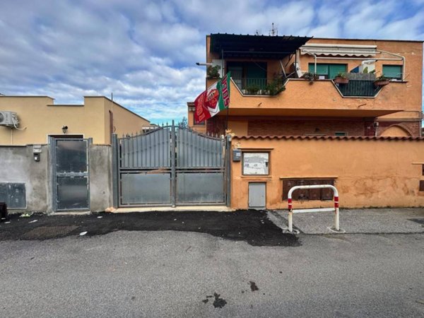 appartamento in vendita a Fiumicino in zona Fregene