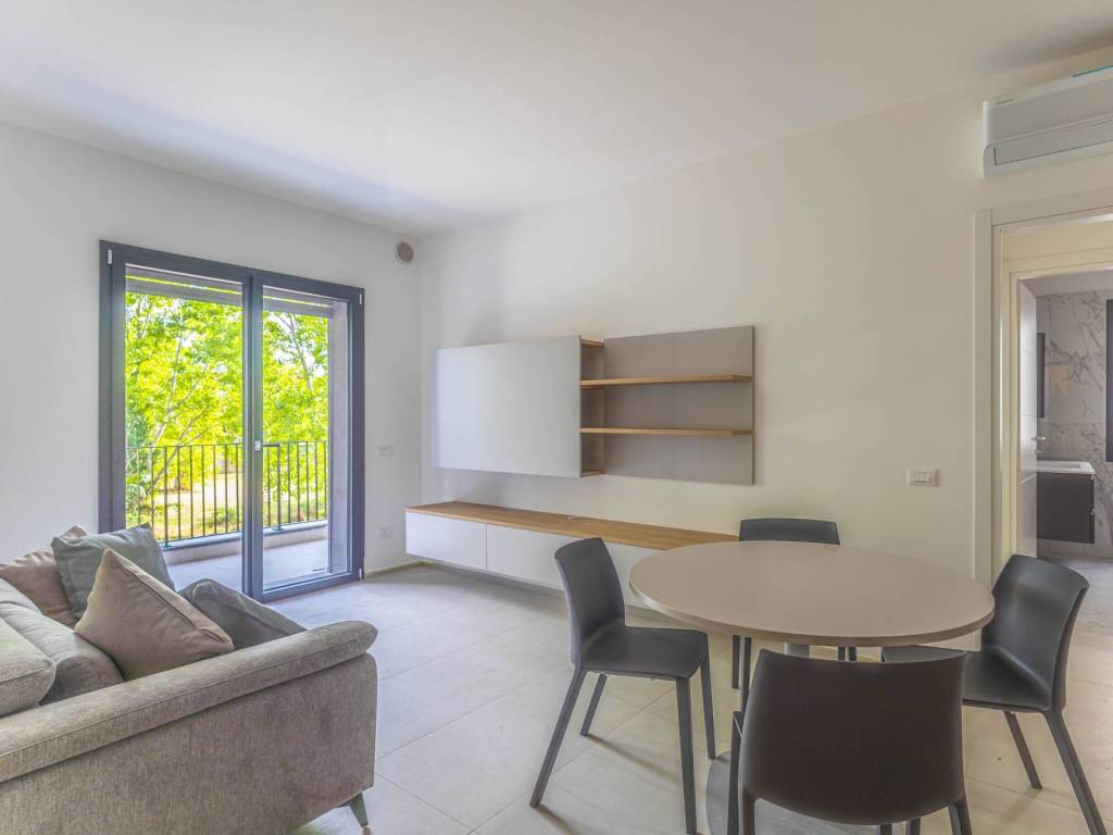 appartamento in vendita a Fiumicino in zona Isola Sacra