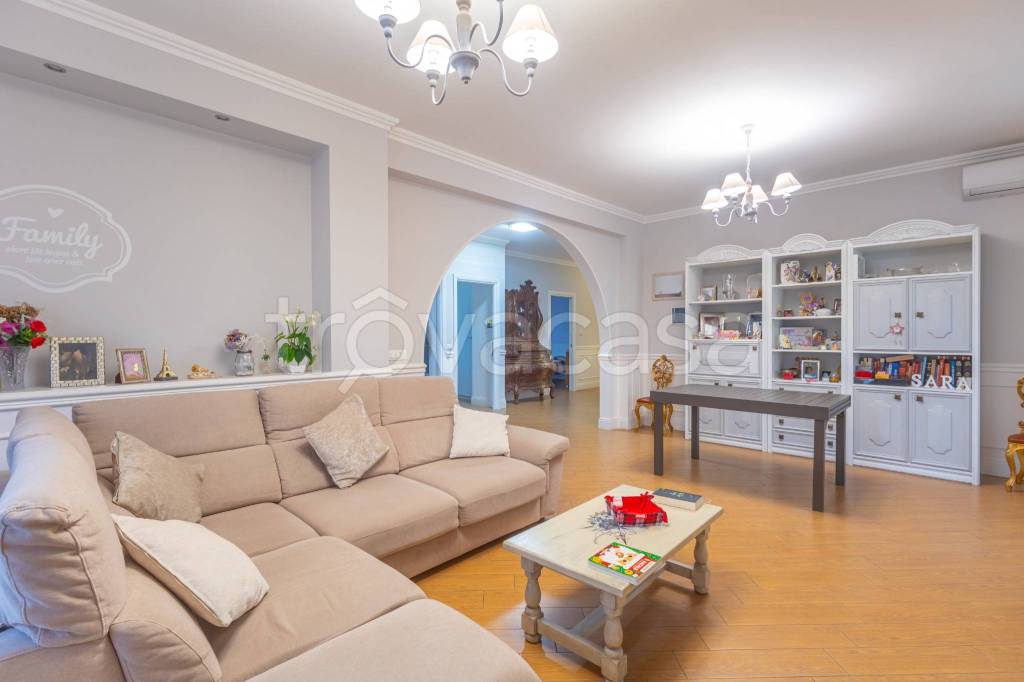 appartamento in vendita a Fiumicino in zona Isola Sacra