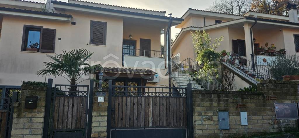 casa indipendente in vendita a Fiumicino in zona Aranova