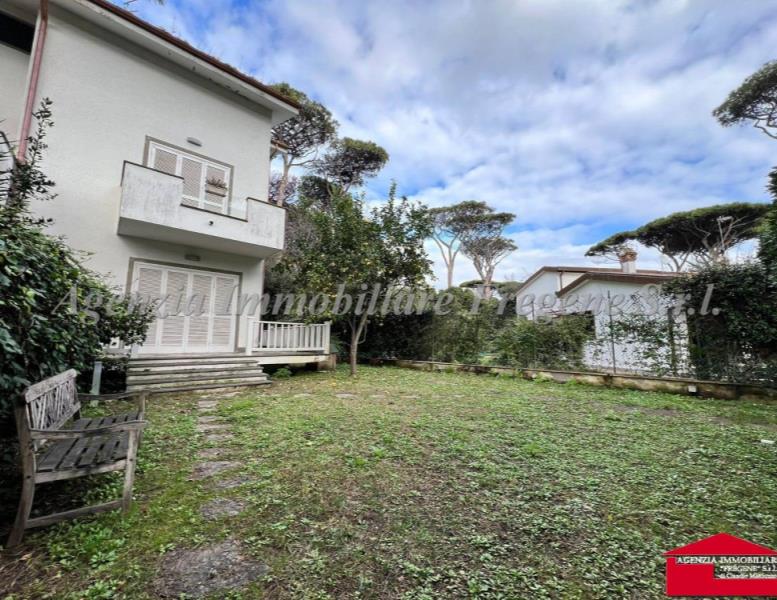 casa indipendente in vendita a Fiumicino in zona Fregene
