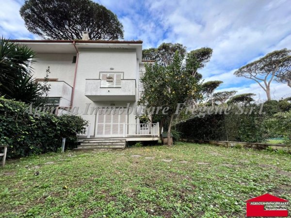 casa indipendente in vendita a Fiumicino in zona Fregene