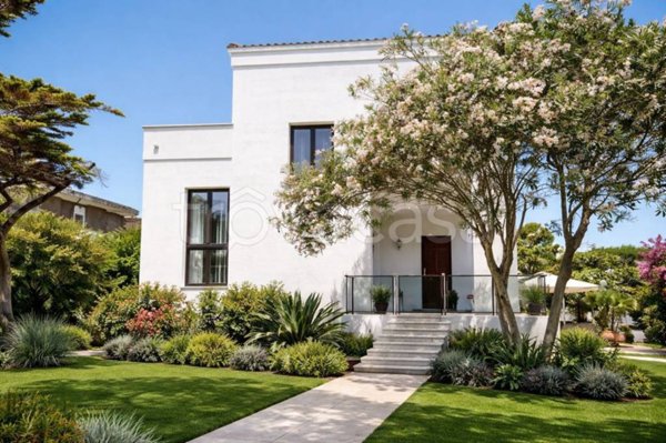 casa indipendente in vendita a Fiumicino in zona Fregene