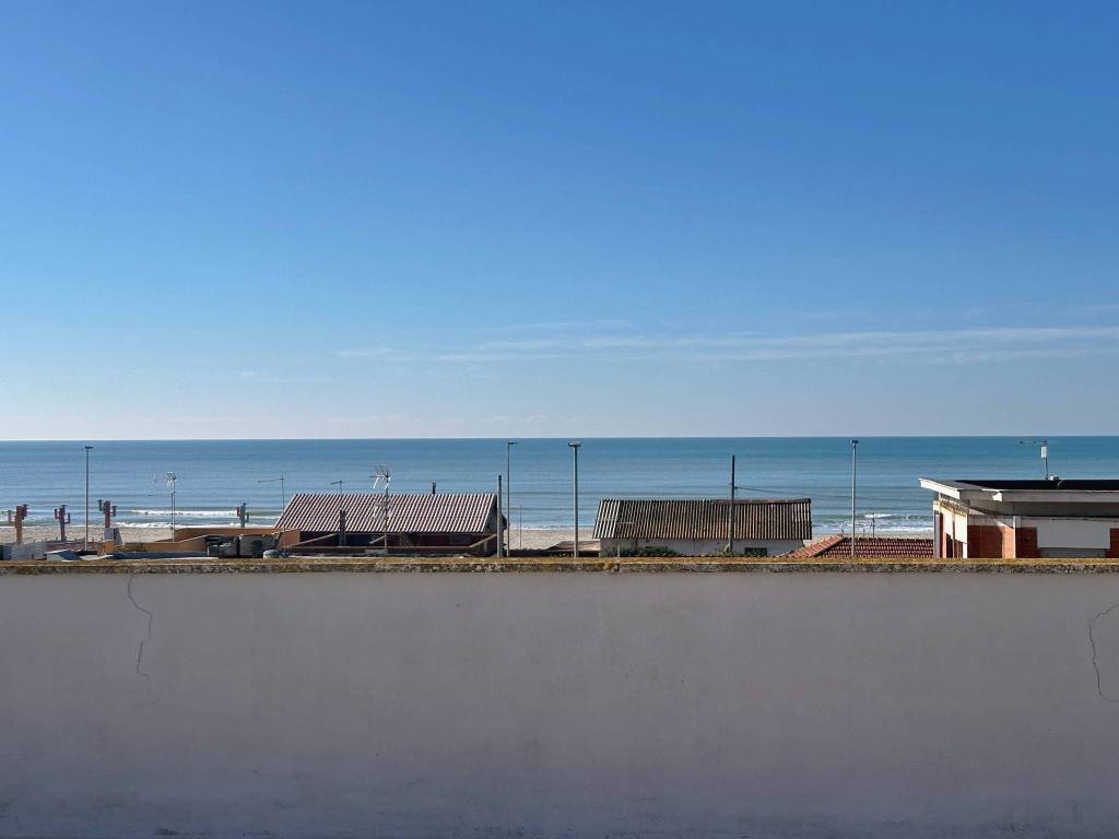 appartamento in vendita a Fiumicino in zona Palidoro