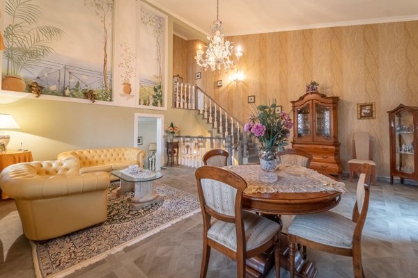 casa indipendente in vendita a Fiumicino in zona Isola Sacra