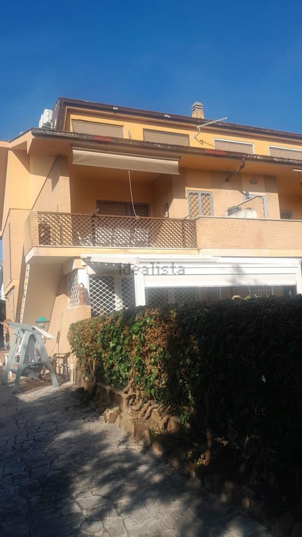 casa indipendente in vendita a Fiumicino in zona Fregene