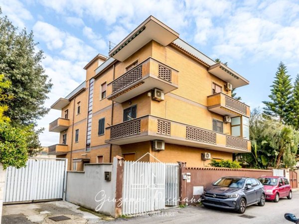 appartamento in vendita a Fiumicino in zona Isola Sacra