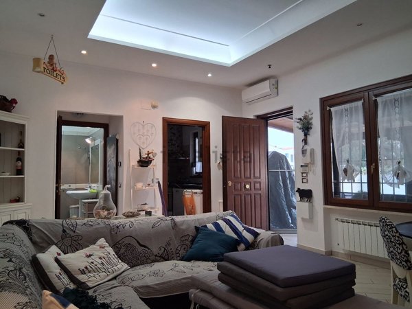 casa indipendente in vendita a Fiumicino in zona Fregene