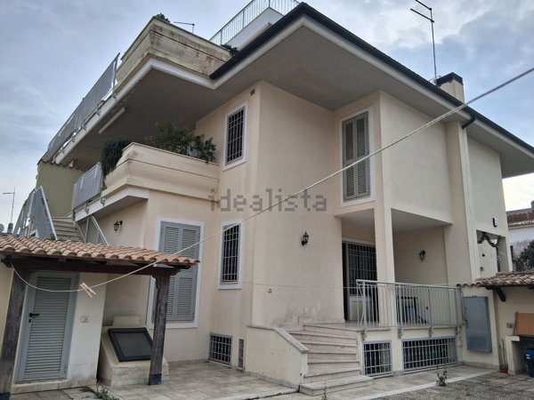 casa indipendente in vendita a Fiumicino in zona Fregene