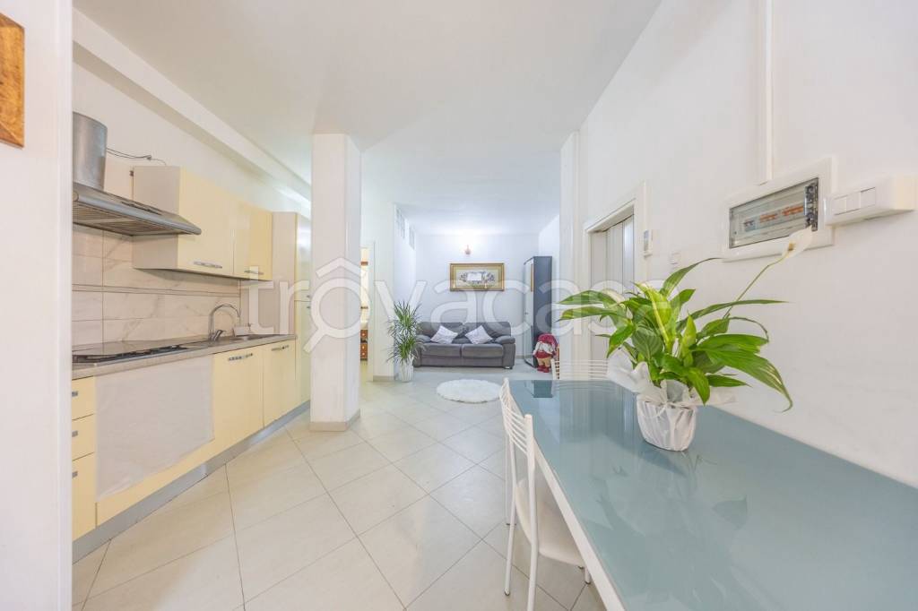 appartamento in vendita a Fiumicino in zona Isola Sacra