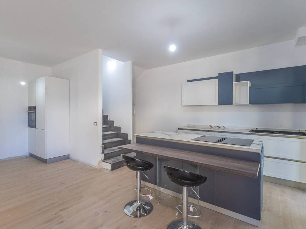 casa indipendente in vendita a Fiumicino in zona Isola Sacra