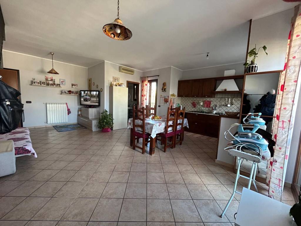 appartamento in vendita a Fiumicino in zona Isola Sacra