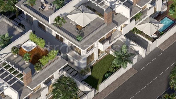 casa indipendente in vendita a Fiumicino