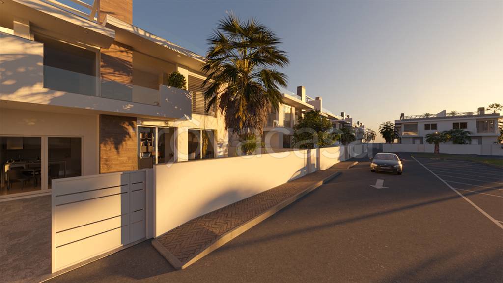 casa indipendente in vendita a Fiumicino