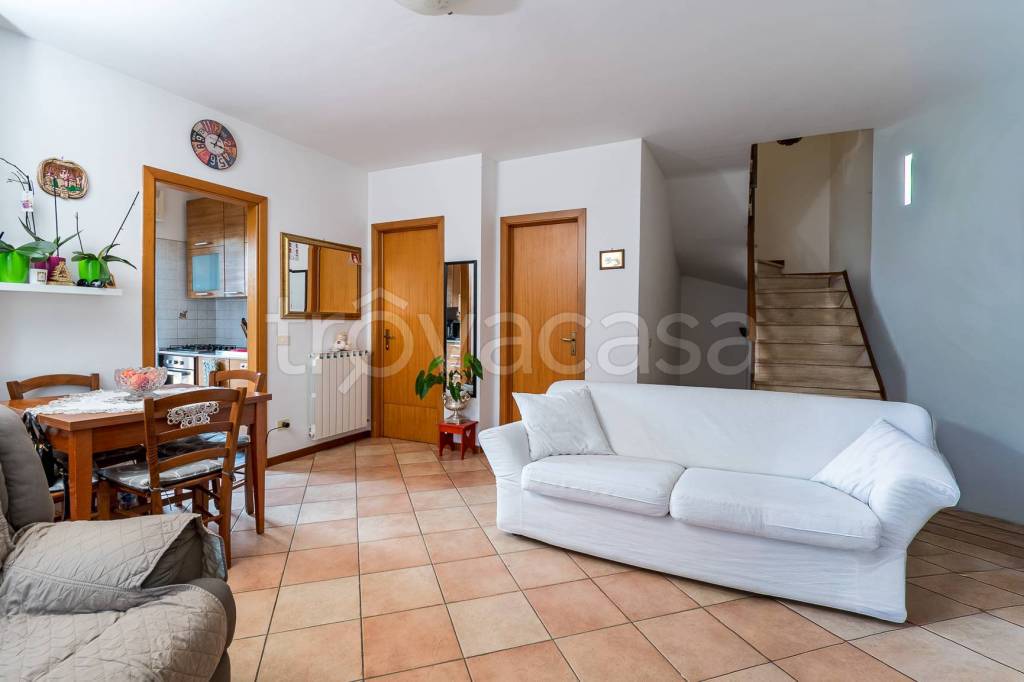 casa indipendente in vendita a Fiumicino in zona Maccarese