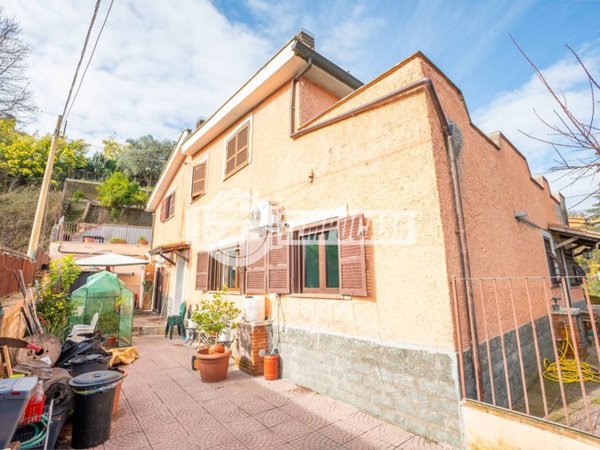 appartamento in vendita a Fiumicino in zona Aranova