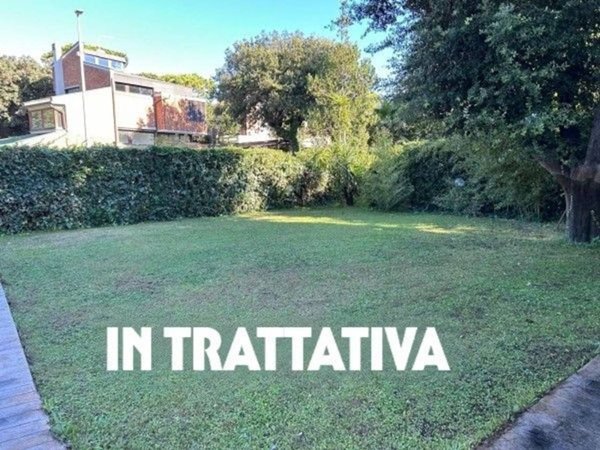 casa indipendente in vendita a Fiumicino in zona Fregene