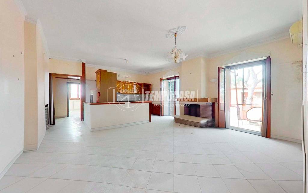 appartamento in vendita a Fiumicino in zona Maccarese