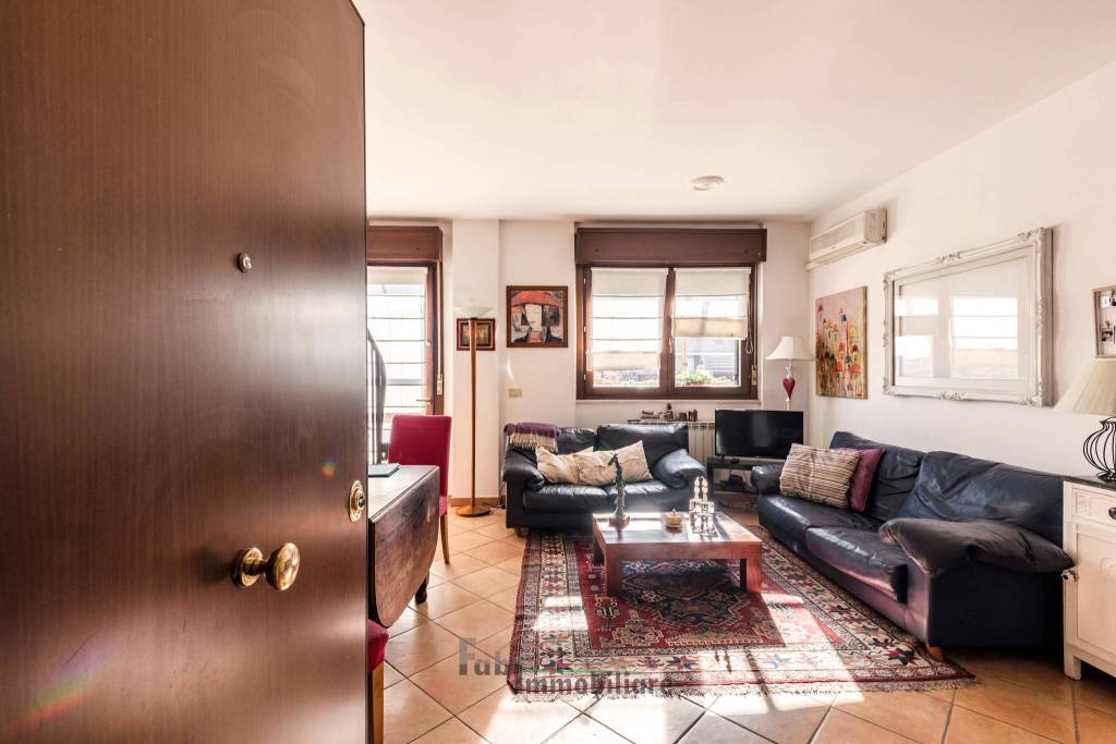 appartamento in vendita a Fiumicino in zona Isola Sacra