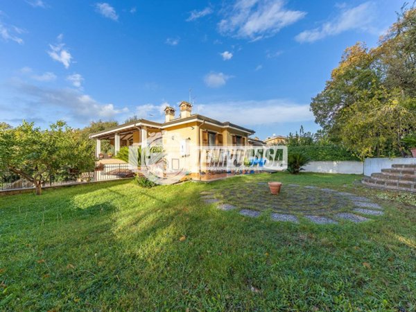 casa indipendente in vendita a Fiumicino in zona Aranova