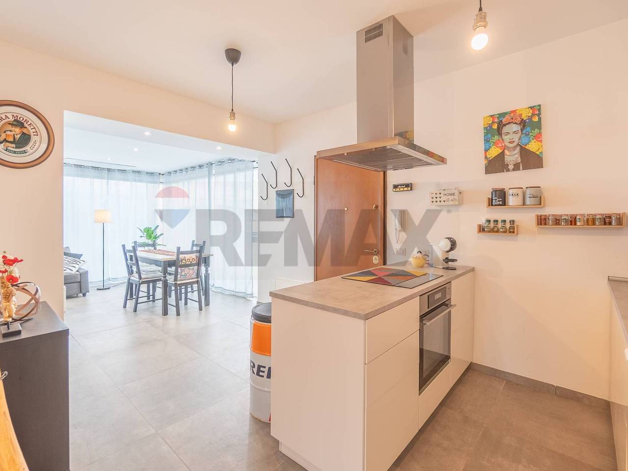 appartamento in vendita a Fiumicino in zona Isola Sacra