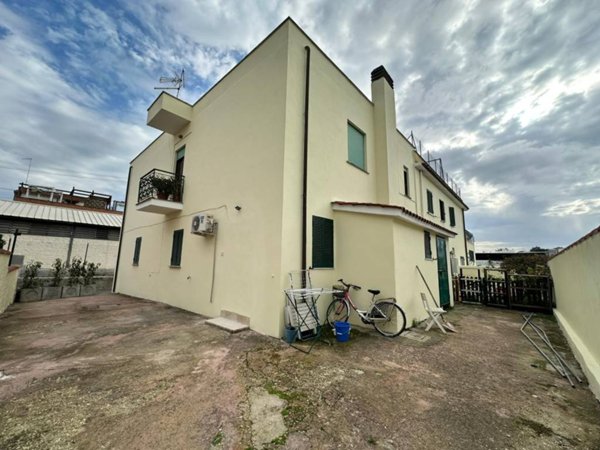 appartamento in vendita a Fiumicino in zona Aranova