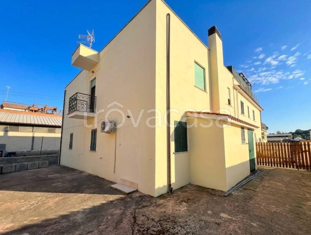 appartamento in vendita a Fiumicino in zona Aranova