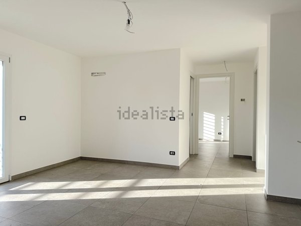 appartamento in vendita a Fiumicino in zona Isola Sacra