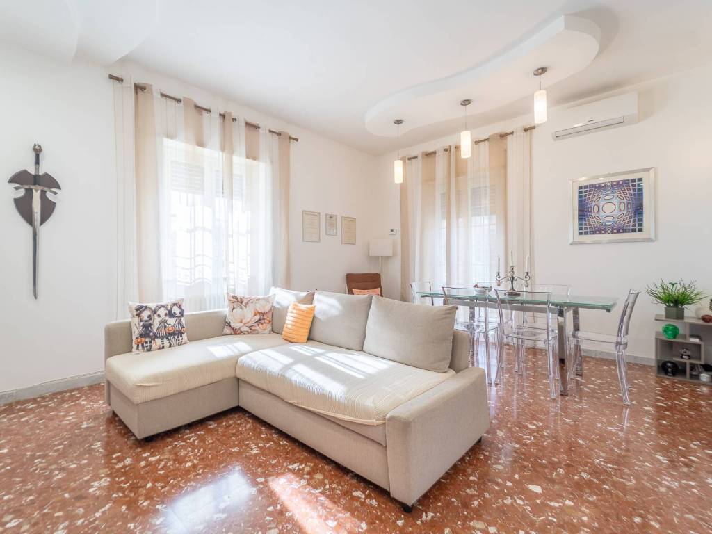 appartamento in vendita a Fiumicino in zona Testa di Lepre