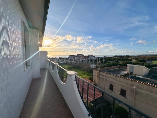 appartamento in vendita a Fiumicino in zona Passo Oscuro