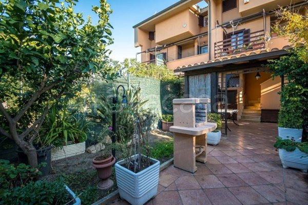 casa indipendente in vendita a Fiumicino in zona Fregene