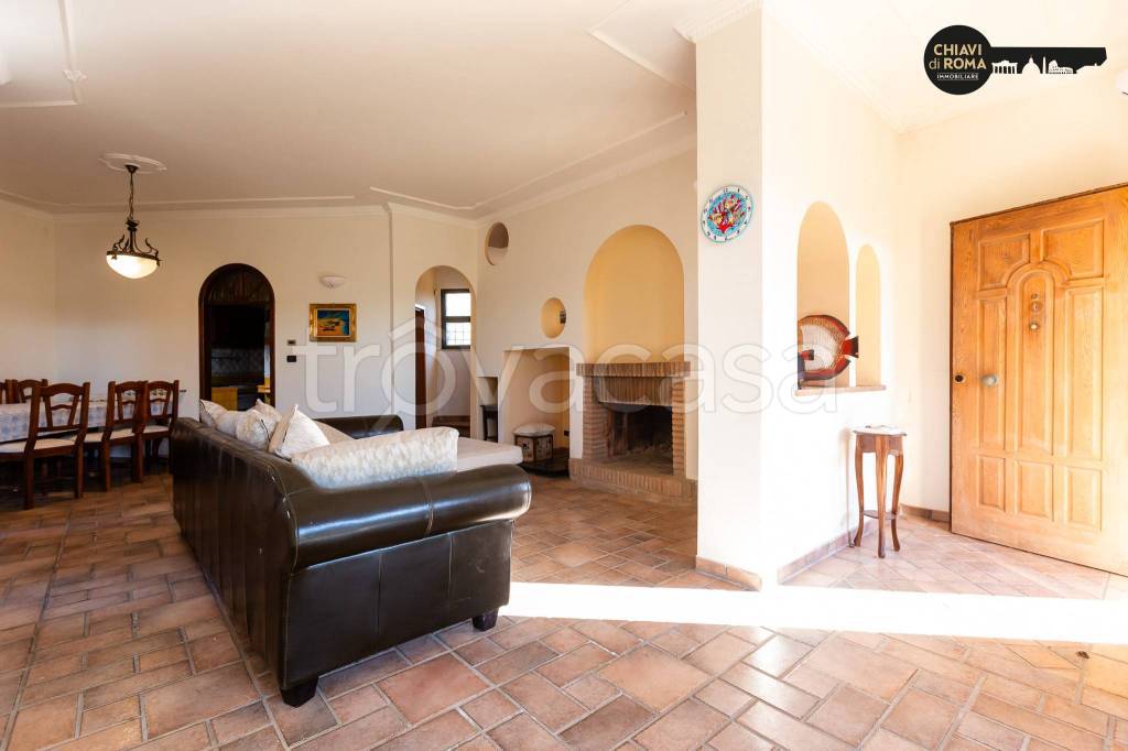 casa indipendente in vendita a Fiumicino in zona Fregene