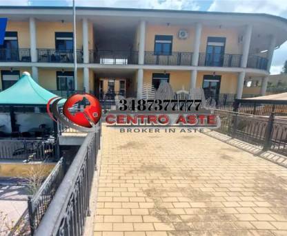 negozio in vendita a Fiumicino in zona Aranova