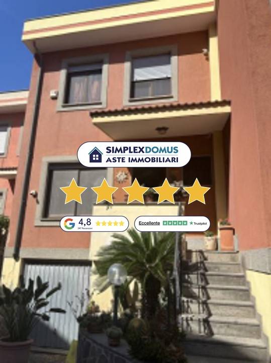 casa indipendente in vendita a Fiumicino in zona Isola Sacra