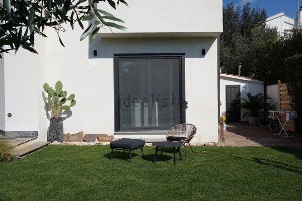 casa indipendente in vendita a Fiumicino in zona Fregene