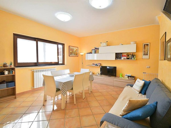 casa indipendente in vendita a Fiumicino in zona Fregene