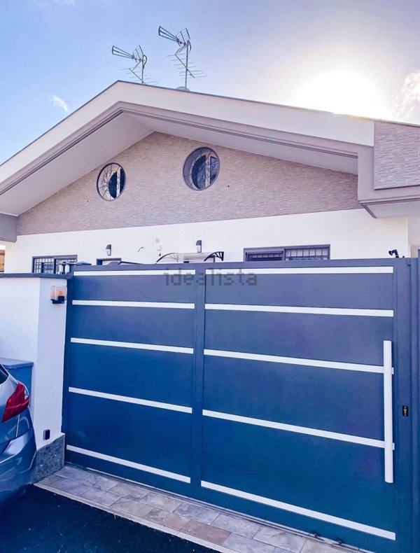 casa indipendente in vendita a Fiumicino