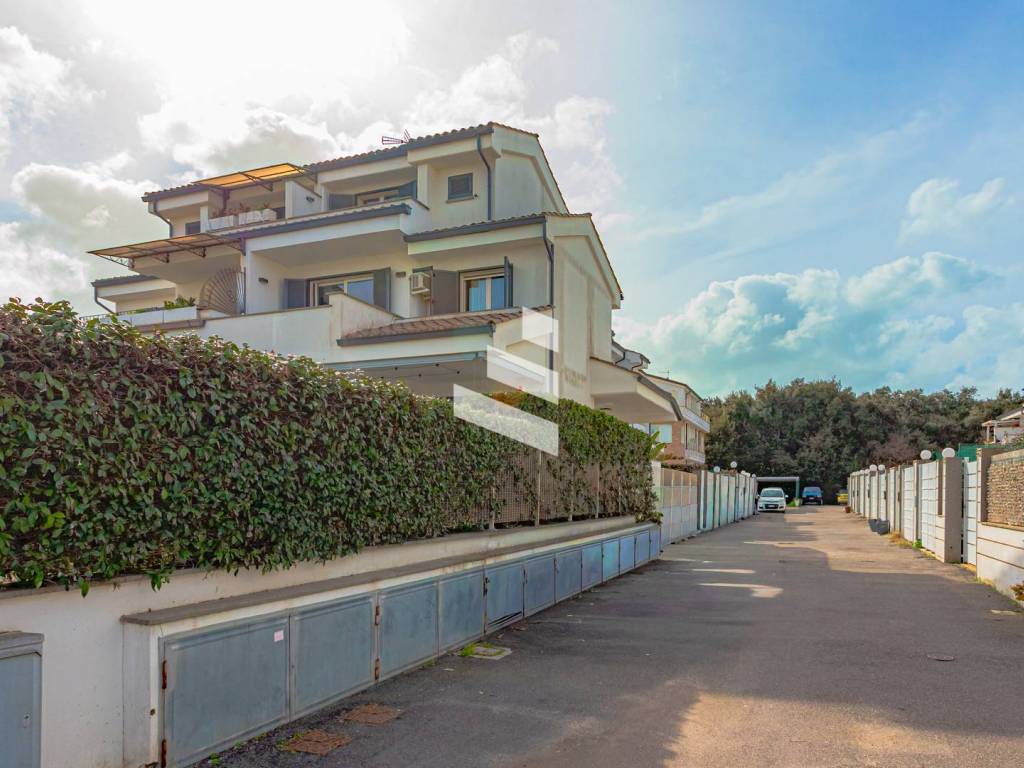 casa indipendente in vendita a Fiumicino in zona Fregene
