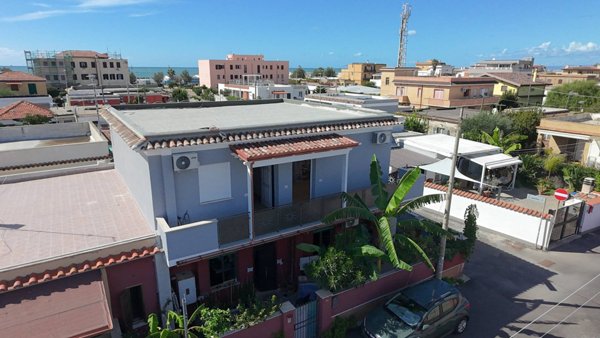 appartamento in vendita a Fiumicino in zona Isola Sacra