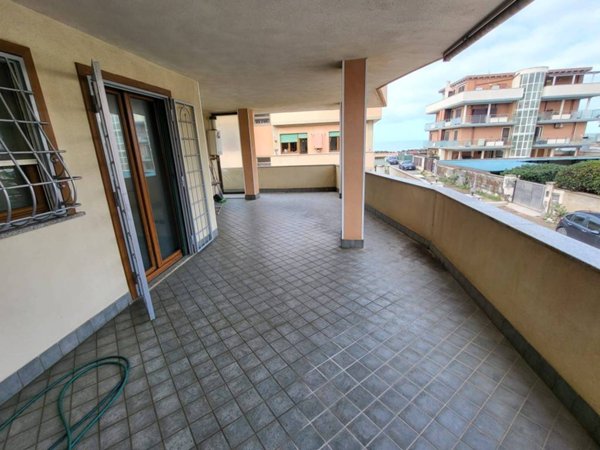 appartamento in vendita a Fiumicino in zona Isola Sacra