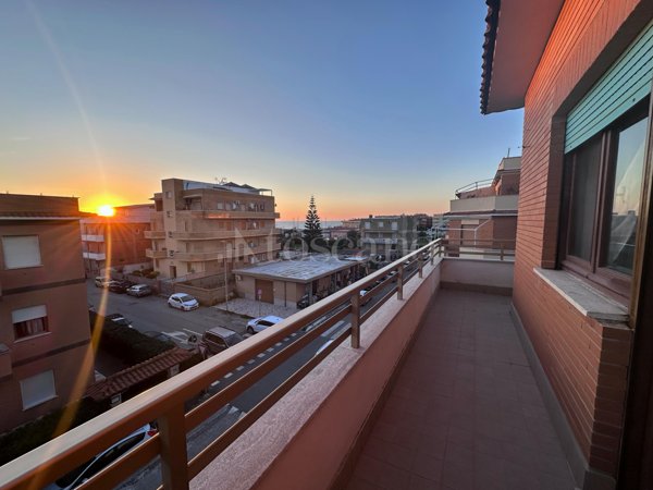 appartamento in vendita a Fiumicino in zona Passo Oscuro