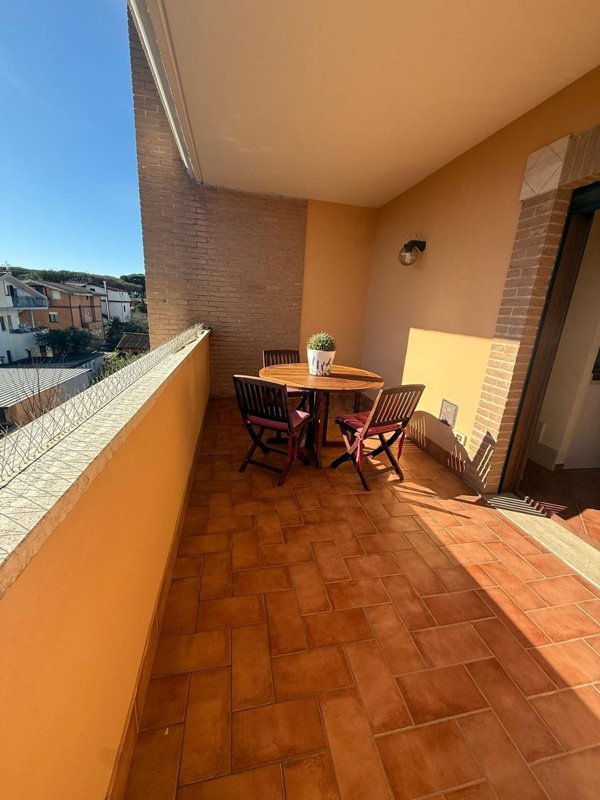 appartamento in vendita a Fiumicino in zona Fregene