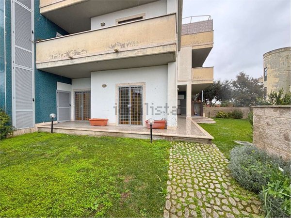 appartamento in vendita a Fiumicino in zona Maccarese