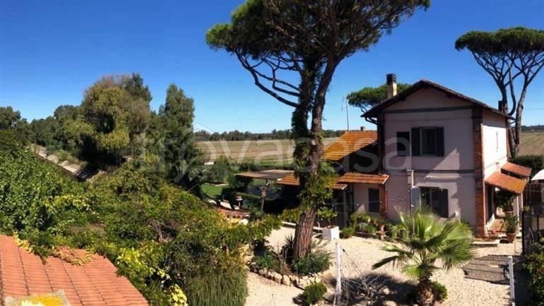 casa indipendente in vendita a Fiumicino in zona Maccarese