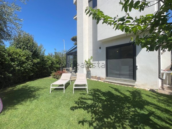 casa indipendente in vendita a Fiumicino in zona Fregene