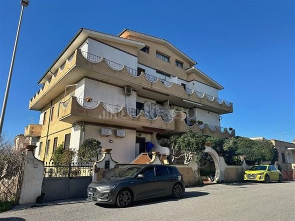appartamento in vendita a Fiumicino in zona Fregene