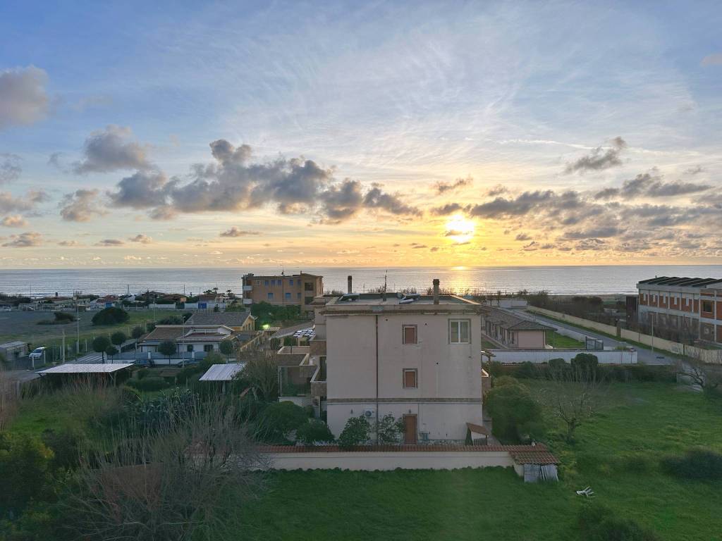 appartamento in vendita a Fiumicino in zona Maccarese