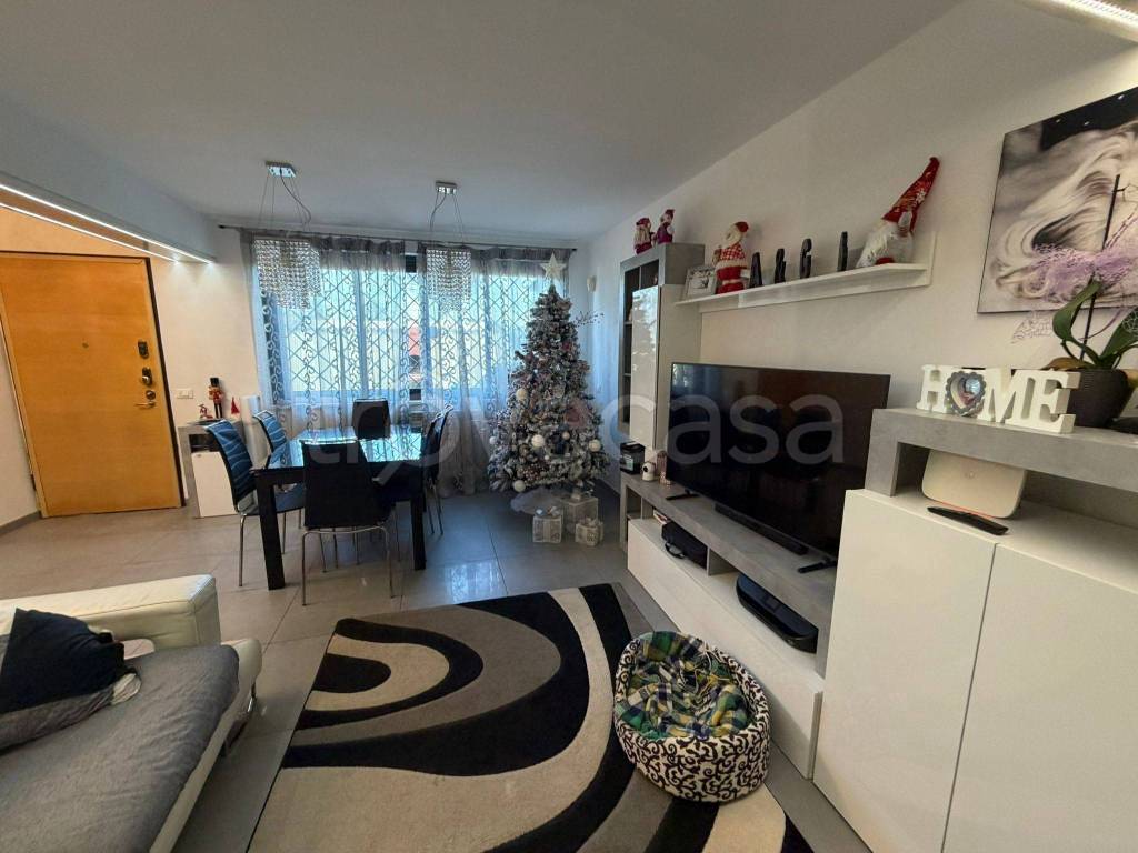 casa indipendente in vendita a Fiumicino in zona Isola Sacra