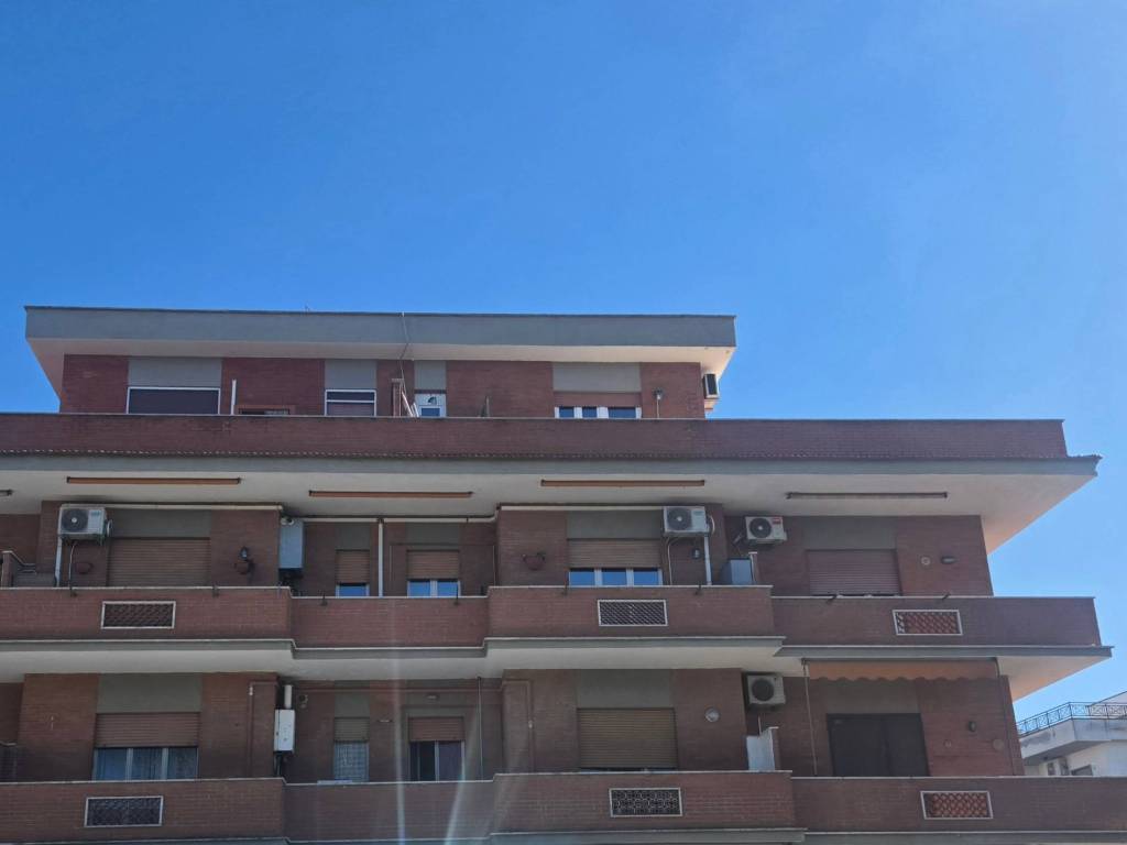 appartamento in vendita a Fiumicino in zona Isola Sacra